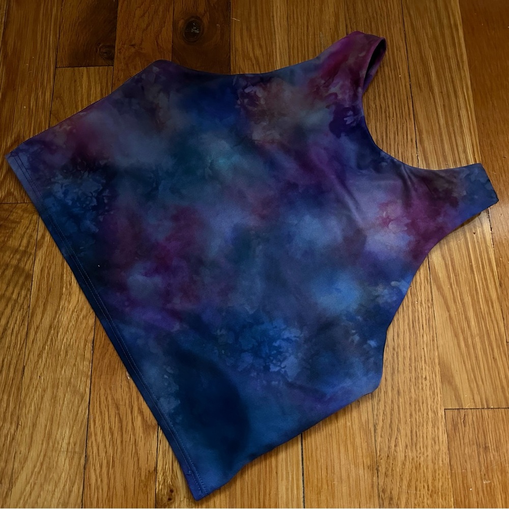 Athleta Conscious Crop Bra Tank S/Small Supernova Marble Tie Dye Shelf Bra Top